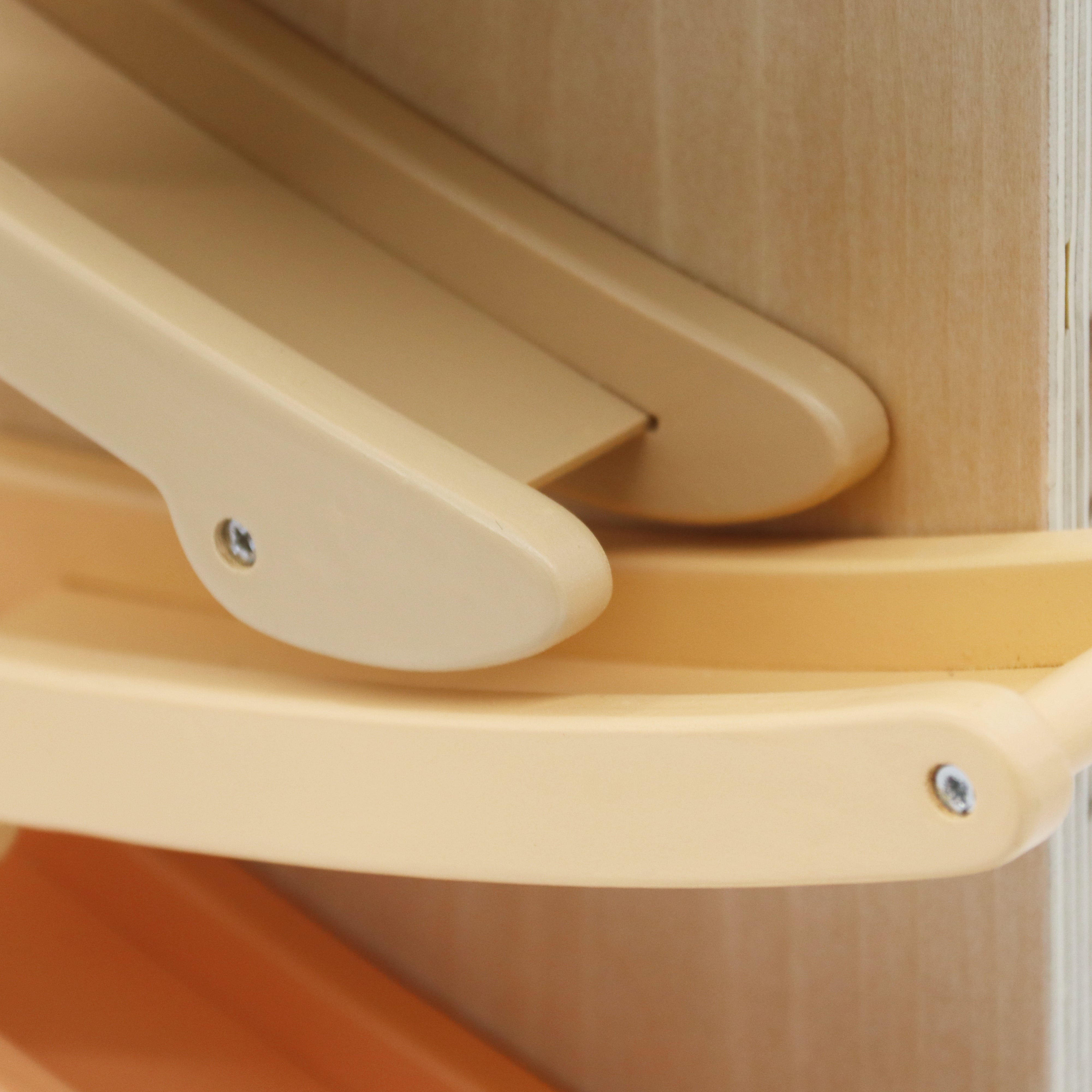 מגלשת מכוניות כולל 5 מכוניות מעץ