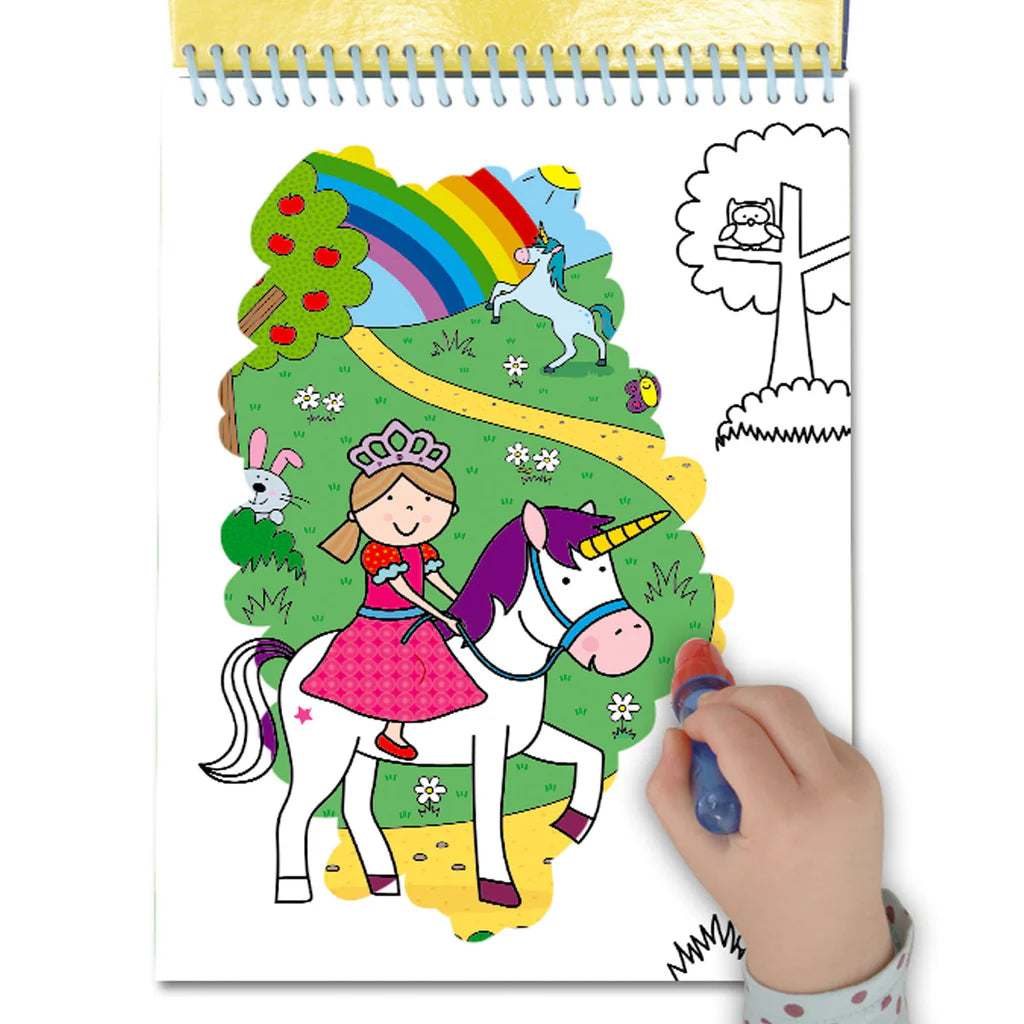 חוברת צביעה במים - חד קרן